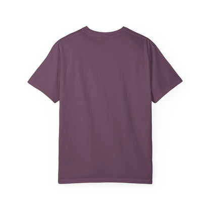 Sometimes Mom Happens – Comfy Graphic Tee